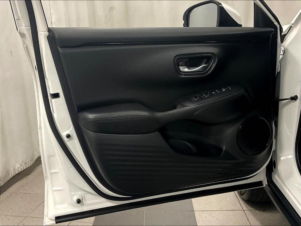 used 2025 Honda HR-V car, priced at $27,500