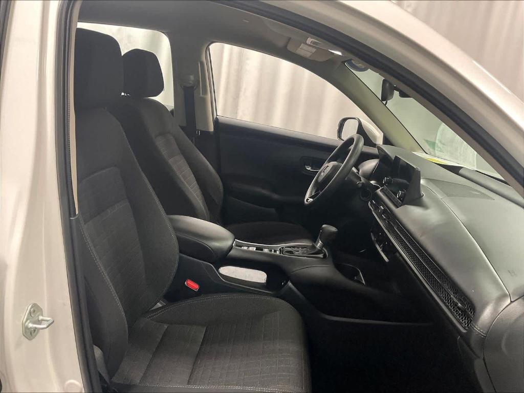 used 2025 Honda HR-V car, priced at $27,500
