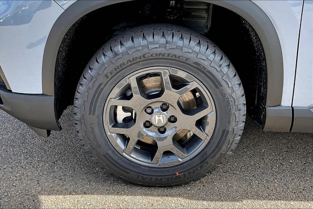 new 2025 Honda Pilot car, priced at $51,785