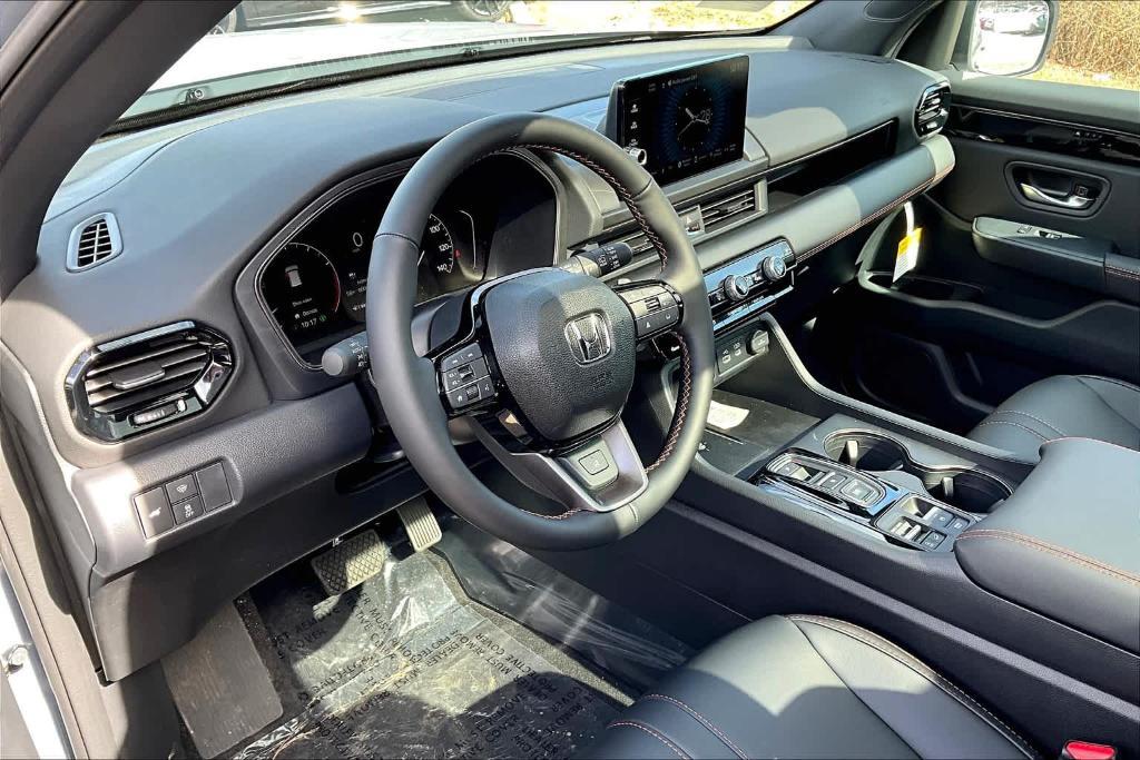 new 2025 Honda Pilot car, priced at $51,785