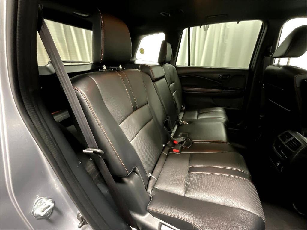 used 2022 Honda Passport car, priced at $33,450