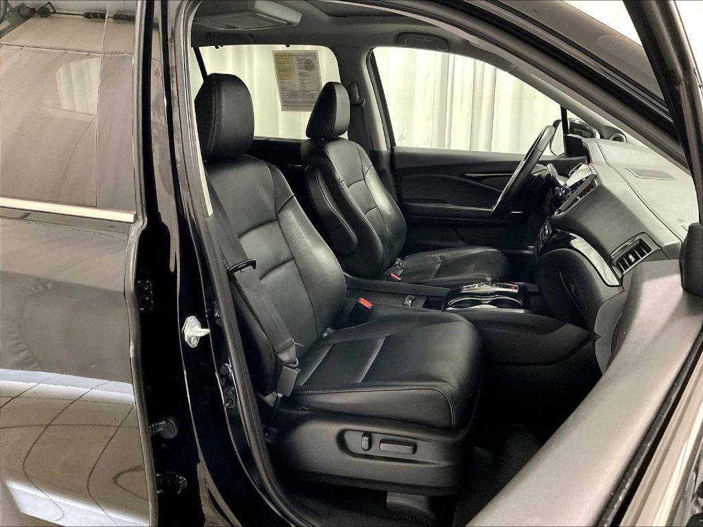 used 2022 Honda Pilot car, priced at $34,950