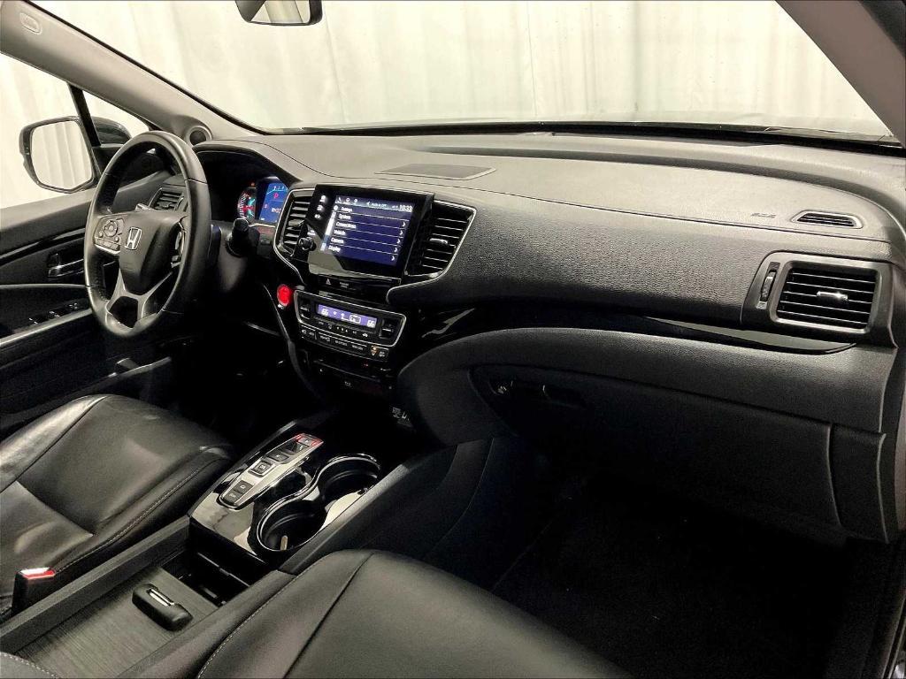 used 2022 Honda Pilot car, priced at $34,950