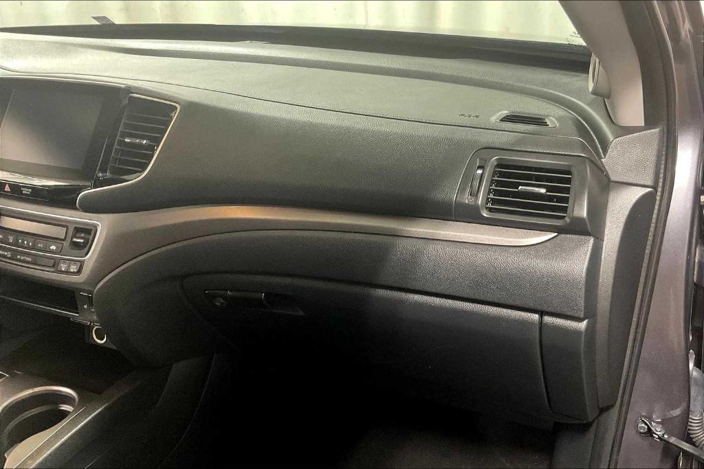 used 2022 Honda Ridgeline car, priced at $33,900