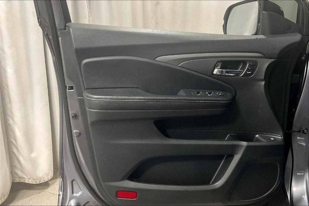 used 2022 Honda Ridgeline car, priced at $33,900
