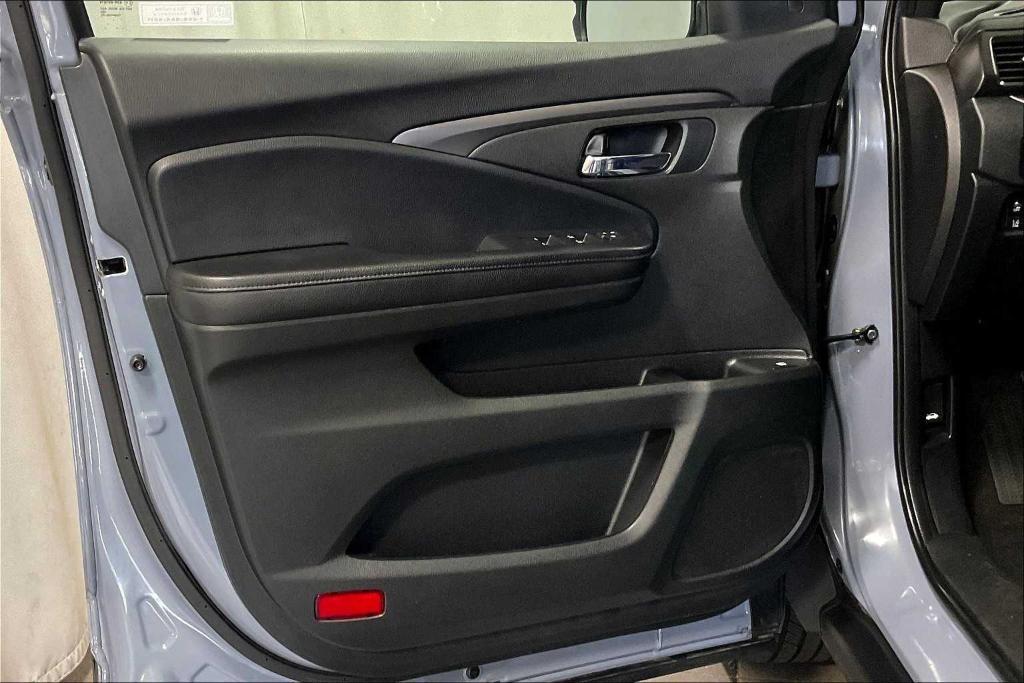 used 2022 Honda Pilot car, priced at $31,800