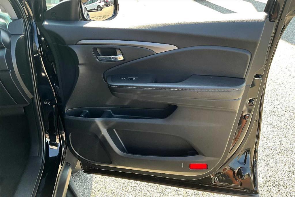 used 2024 Honda Ridgeline car, priced at $35,600