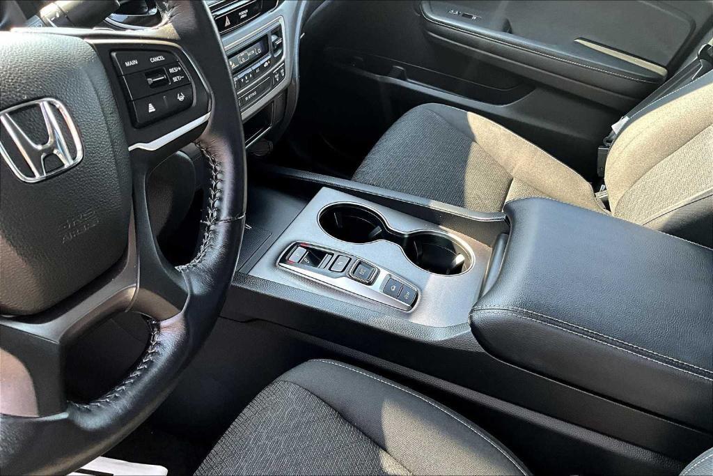 used 2024 Honda Ridgeline car, priced at $35,600
