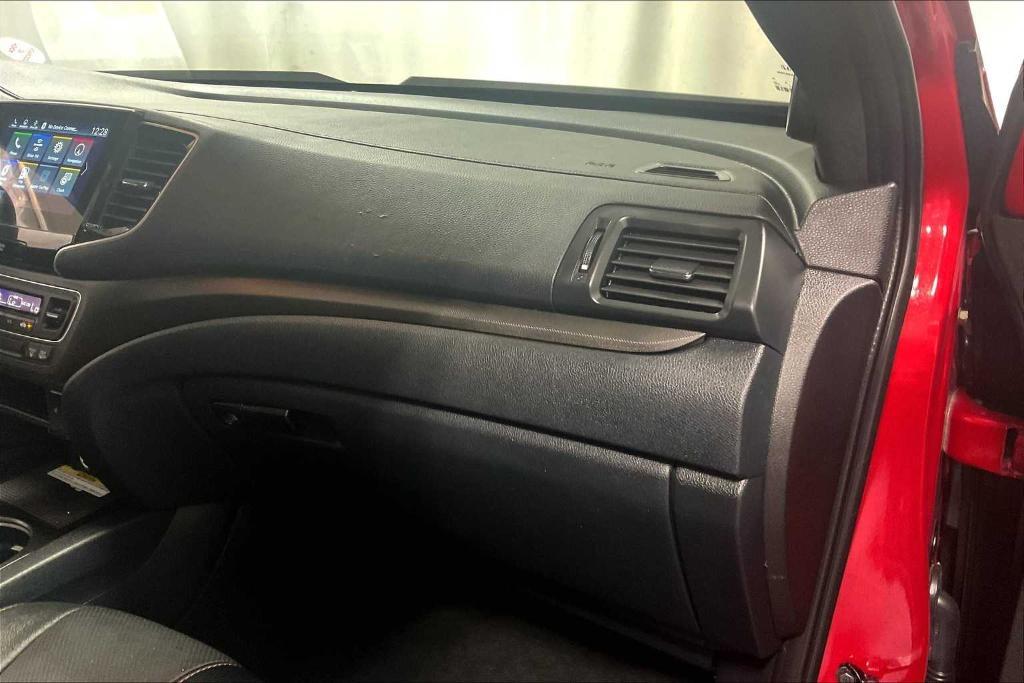 used 2022 Honda Passport car, priced at $33,900