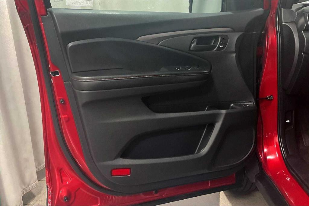 used 2022 Honda Passport car, priced at $33,900