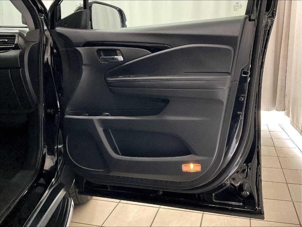 used 2022 Honda Pilot car, priced at $33,500