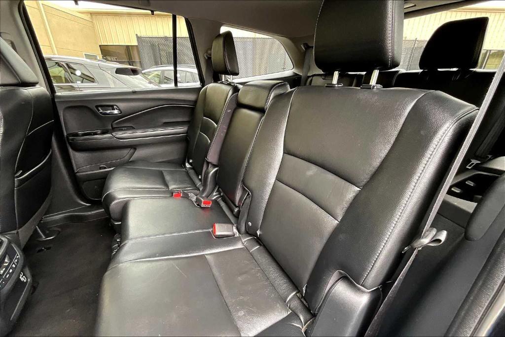 used 2022 Honda Pilot car, priced at $32,950