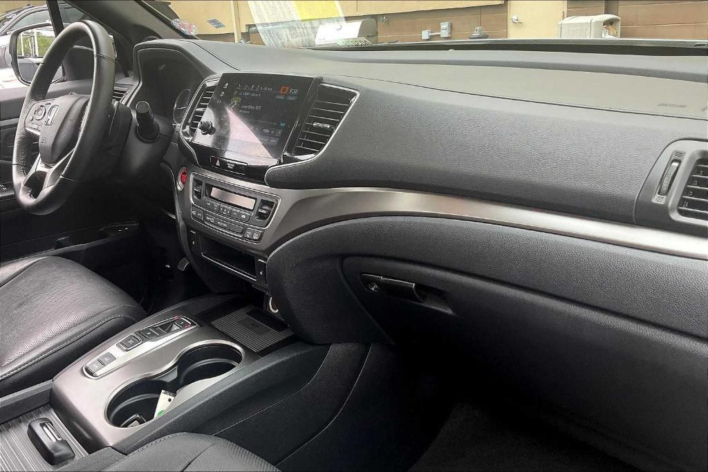 used 2022 Honda Passport car, priced at $32,500