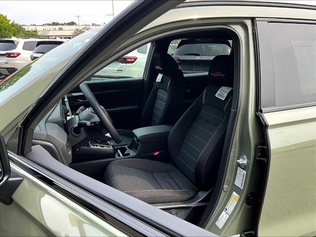 new 2026 Honda CR-V Hybrid car, priced at $40,650