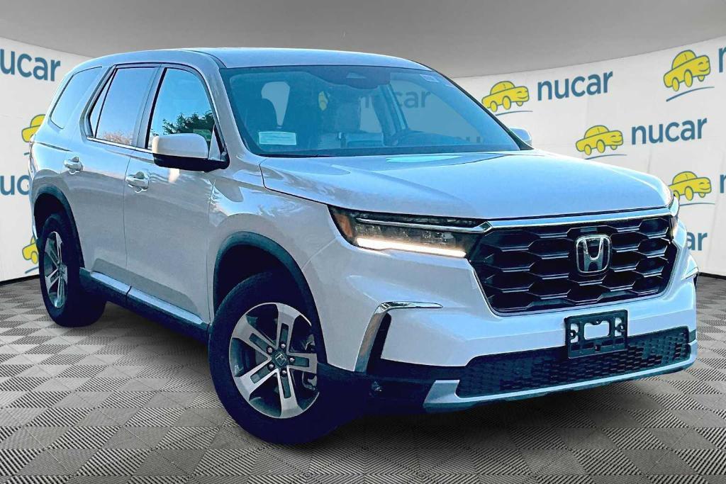 new 2025 Honda Pilot car, priced at $47,450