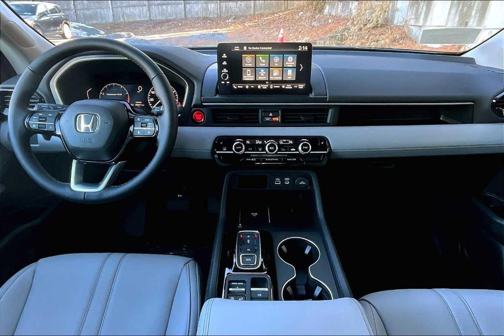 new 2025 Honda Pilot car, priced at $47,450