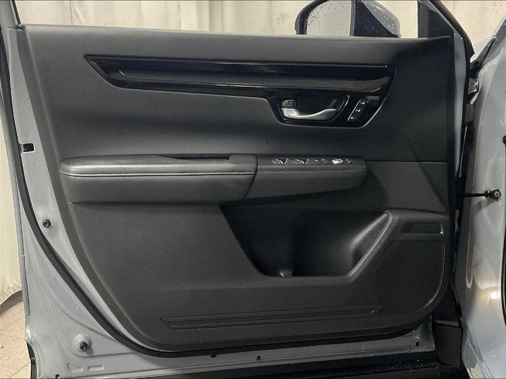 used 2024 Honda CR-V car, priced at $33,450