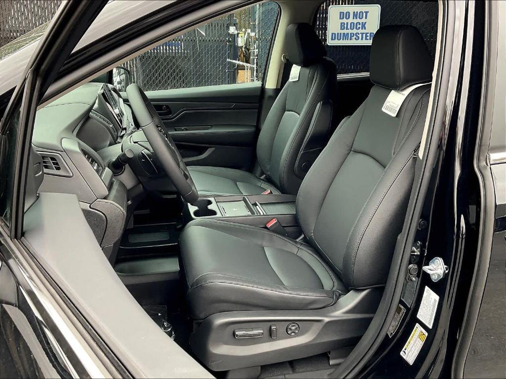 new 2026 Honda Odyssey car, priced at $44,290