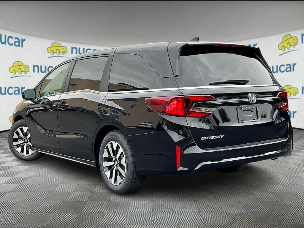 new 2026 Honda Odyssey car, priced at $44,290