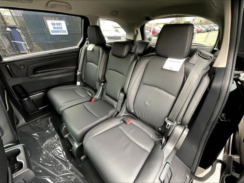 new 2026 Honda Odyssey car, priced at $44,290