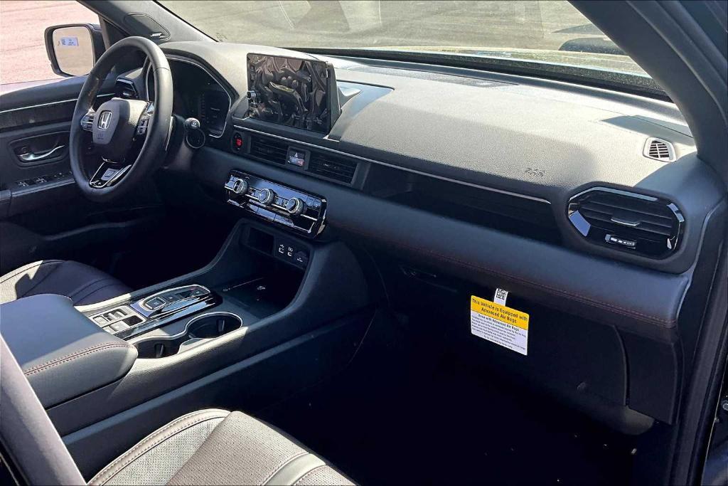 new 2025 Honda Pilot car, priced at $57,750