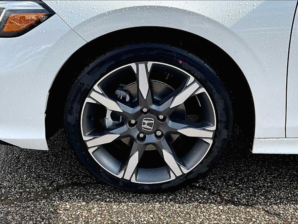 new 2025 Honda Civic Hybrid car, priced at $31,654