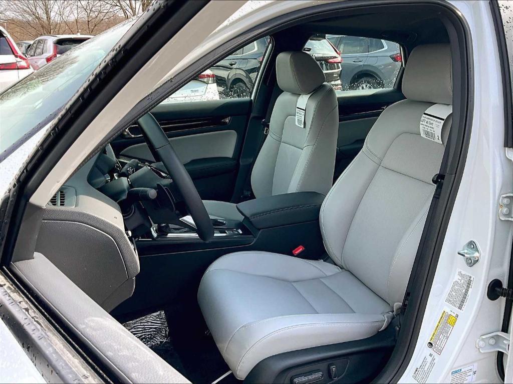 new 2025 Honda Civic Hybrid car, priced at $31,654