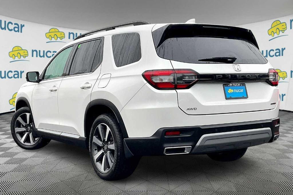 used 2023 Honda Pilot car, priced at $43,500