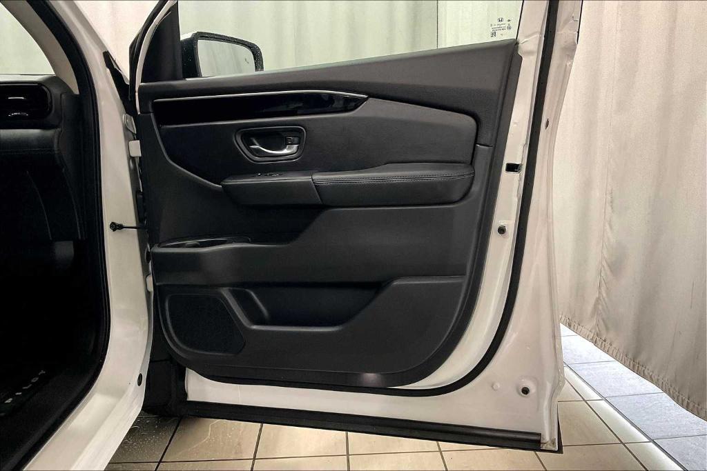 used 2023 Honda Pilot car, priced at $43,500