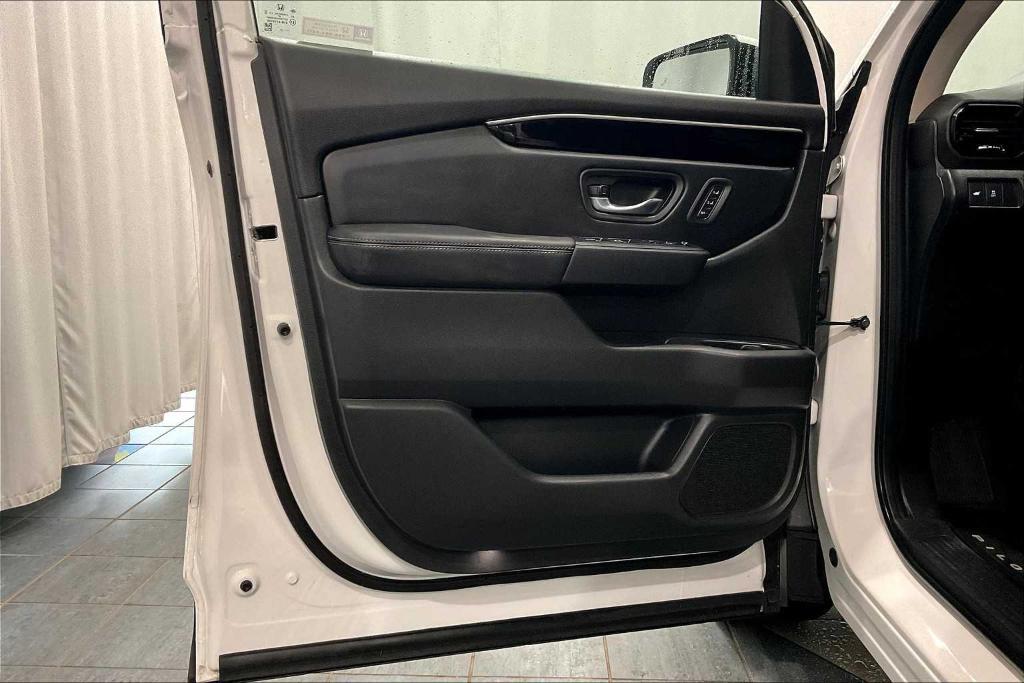 used 2023 Honda Pilot car, priced at $43,500