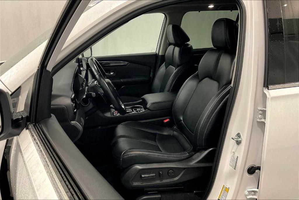 used 2023 Honda Pilot car, priced at $43,500