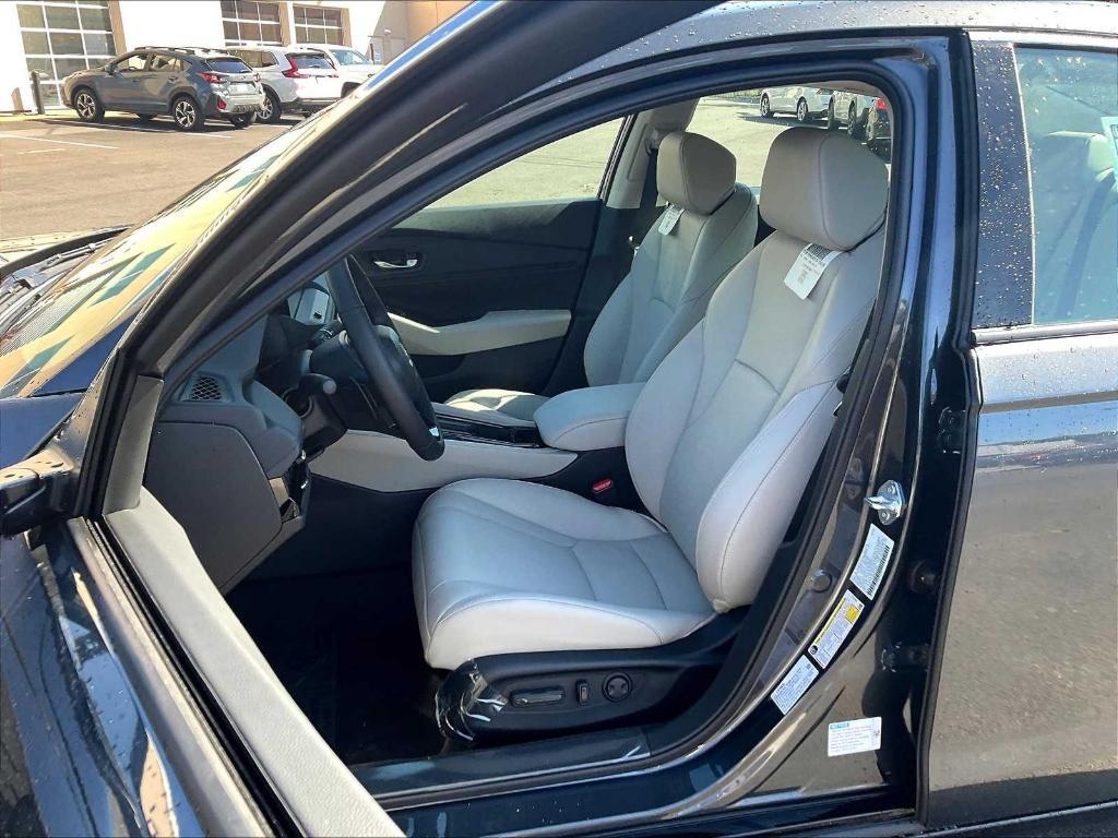 new 2025 Honda Accord Hybrid car, priced at $36,134