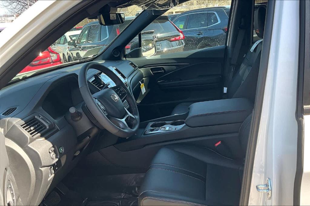 new 2025 Honda Ridgeline car, priced at $49,185