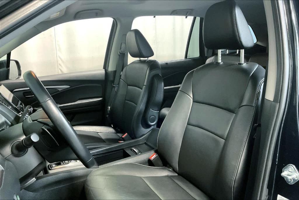 used 2021 Honda Pilot car, priced at $29,900