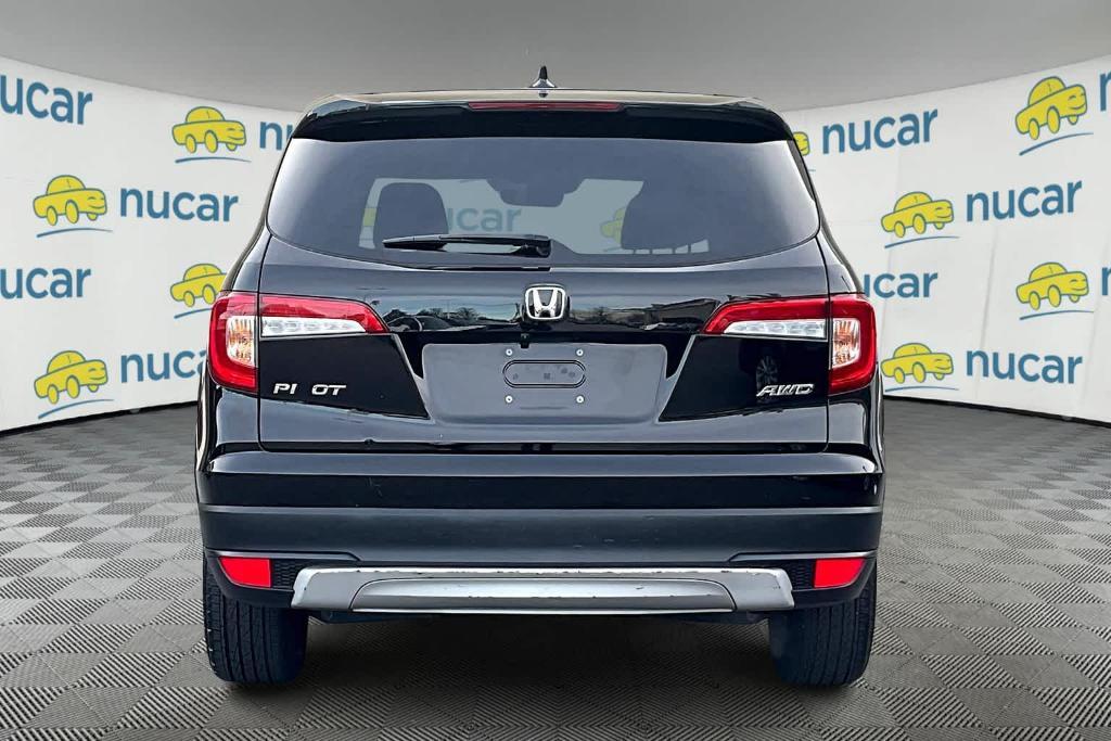 used 2021 Honda Pilot car, priced at $29,900