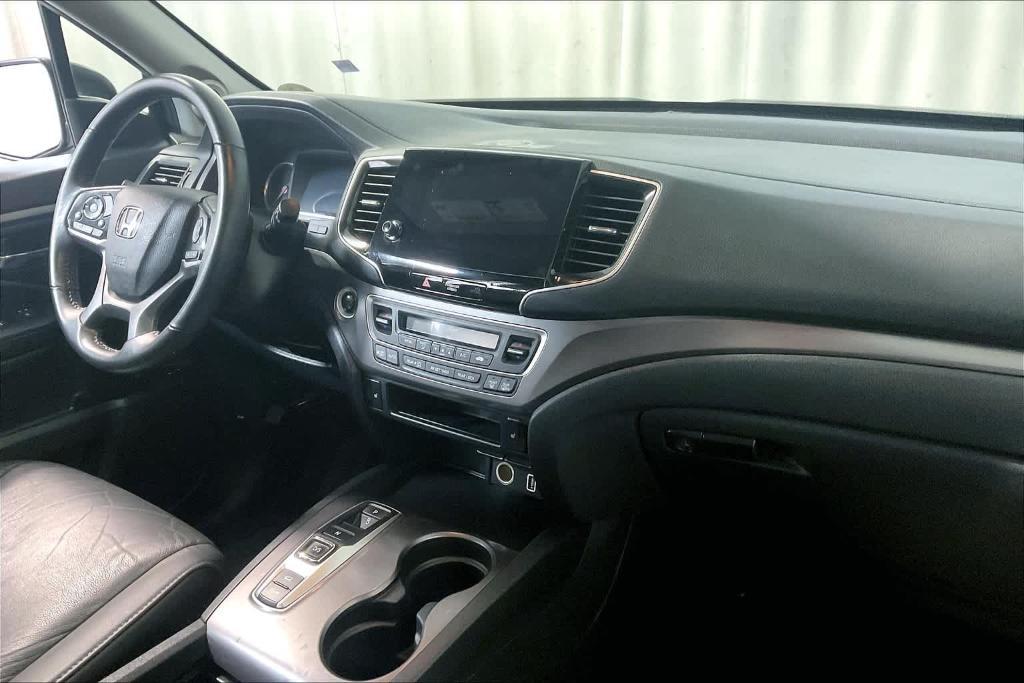 used 2021 Honda Pilot car, priced at $29,900