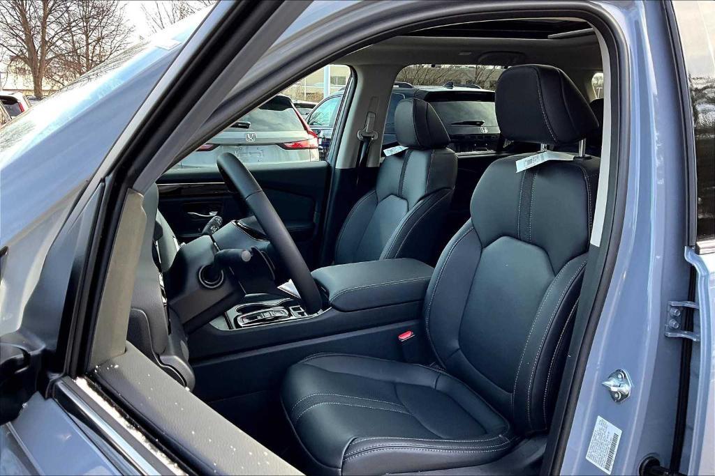 new 2025 Honda Pilot car, priced at $51,505