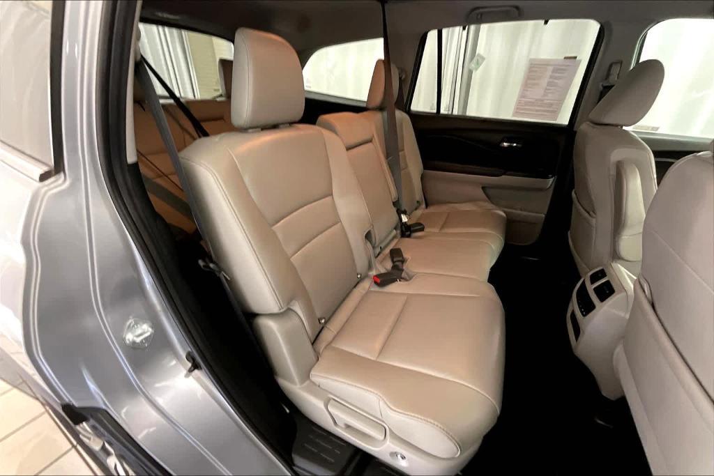 used 2021 Honda Pilot car, priced at $26,800