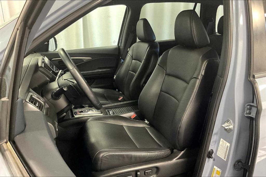 used 2022 Honda Passport car, priced at $31,700