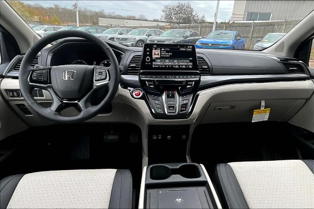 new 2025 Honda Odyssey car, priced at $52,630