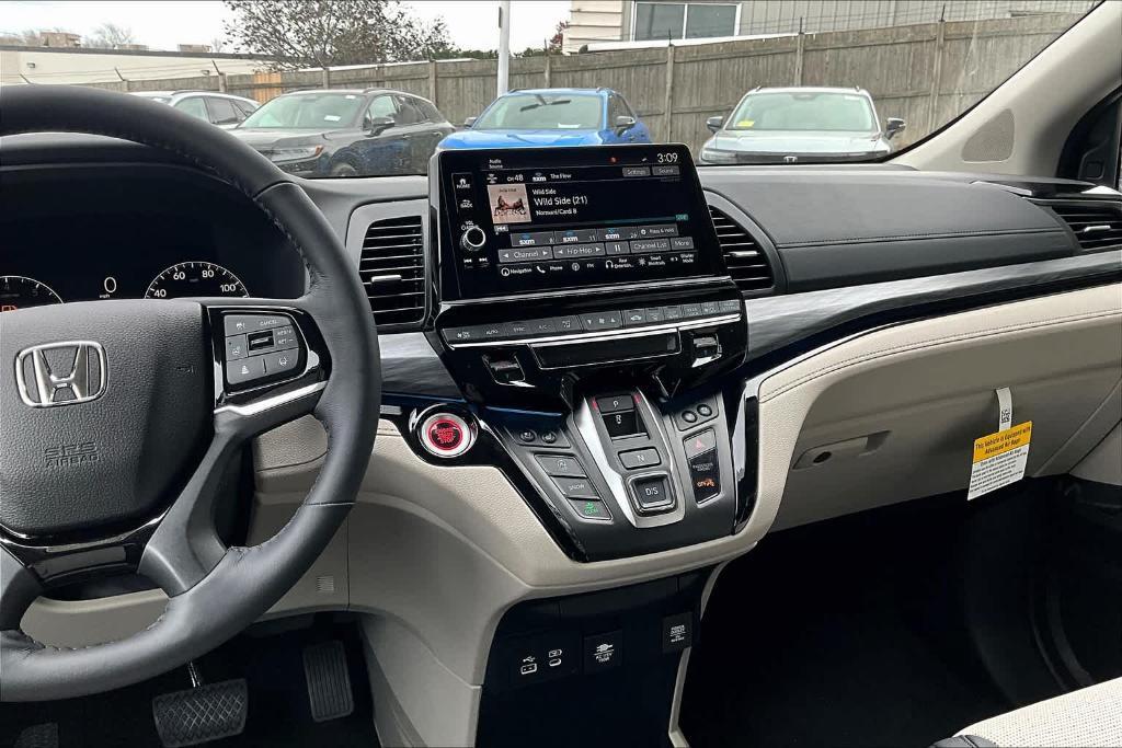 new 2025 Honda Odyssey car, priced at $52,630