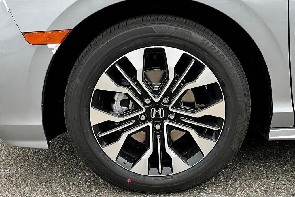 new 2025 Honda Odyssey car, priced at $52,630