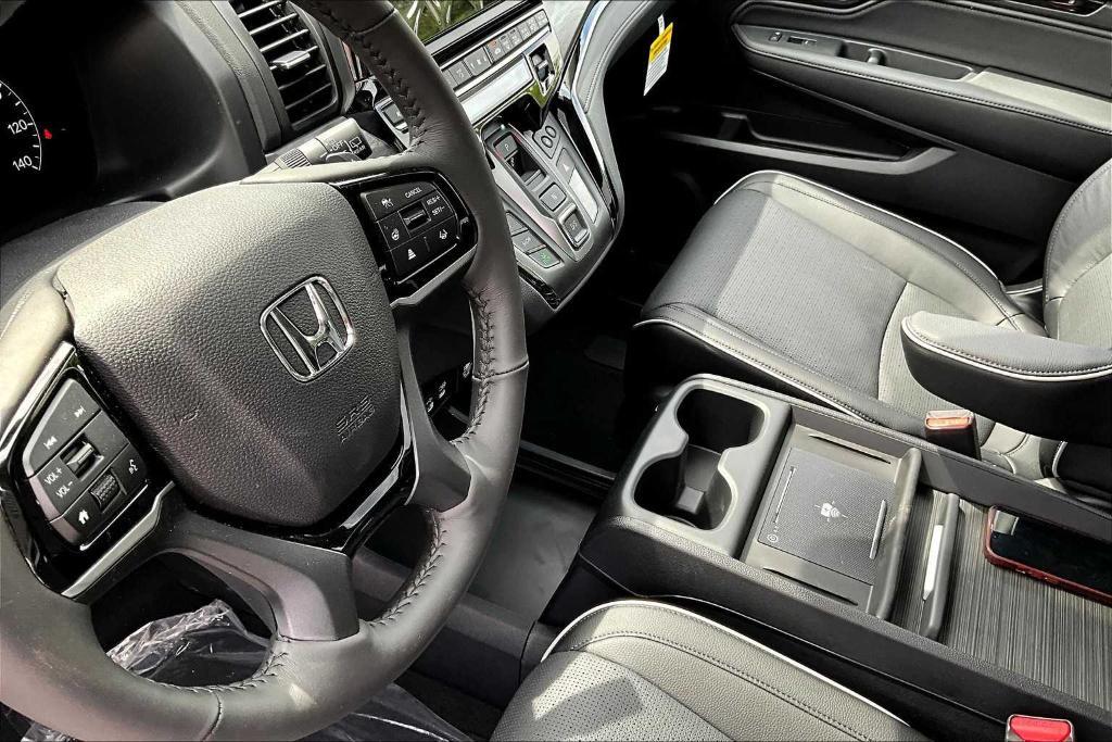 new 2025 Honda Odyssey car, priced at $53,085