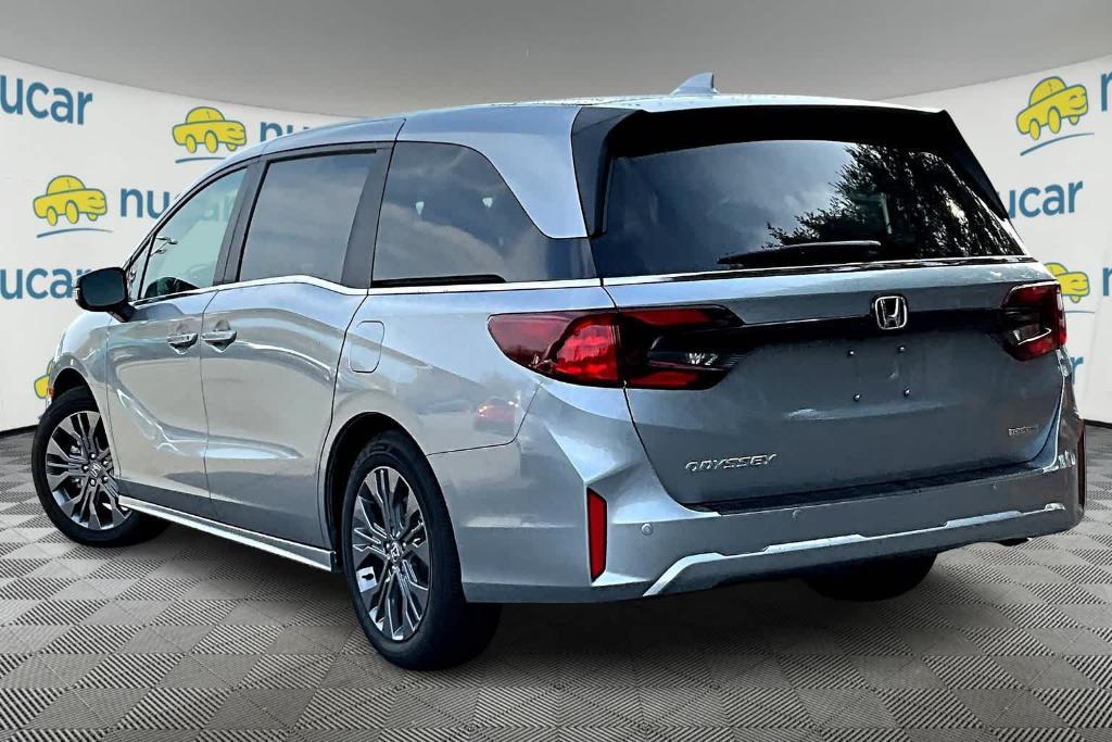 new 2025 Honda Odyssey car, priced at $48,005