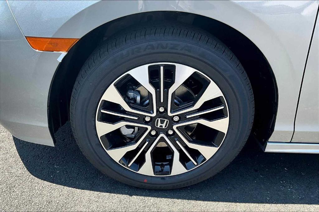 new 2025 Honda Odyssey car, priced at $52,630