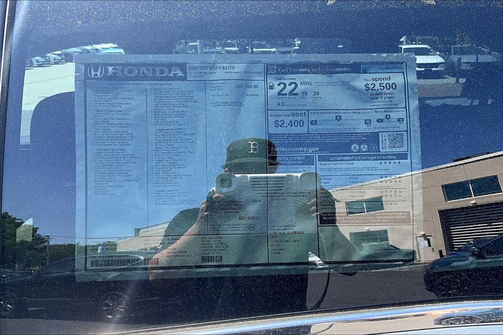 new 2025 Honda Odyssey car, priced at $52,630