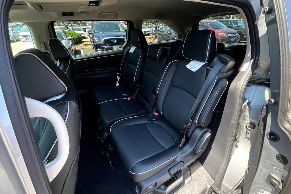 new 2025 Honda Odyssey car, priced at $52,630