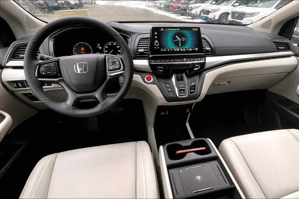 new 2025 Honda Odyssey car, priced at $43,670