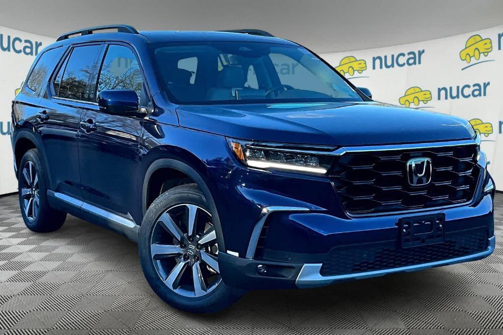 new 2025 Honda Pilot car, priced at $52,715