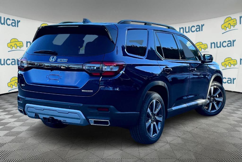 new 2025 Honda Pilot car, priced at $52,715